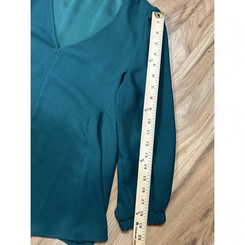 Tuckernuck V-Neck Puff Sleeve Blouse Top SET/2 Womens M Black Green Preppy Flowy
